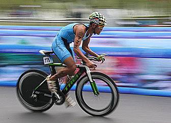 天津・团泊湖国际铁人三项赛 Logo